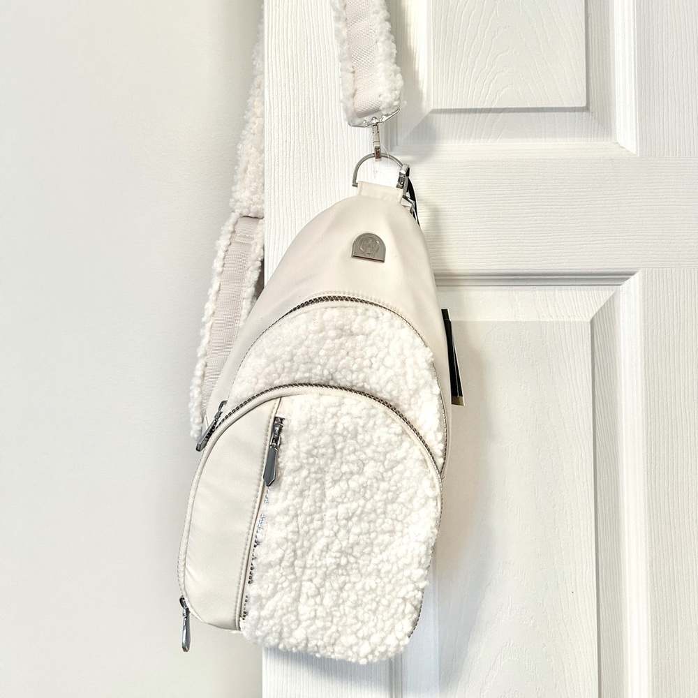 Sherpa Sling Bag NWT